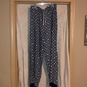 Size large, flowy pants